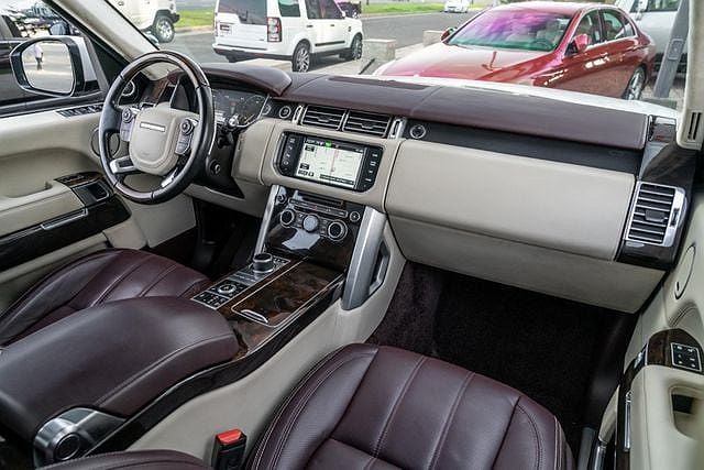 2015 Land Rover Range Rover Autobiography image 23