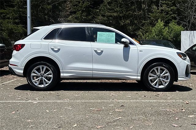 2023 Audi Q3