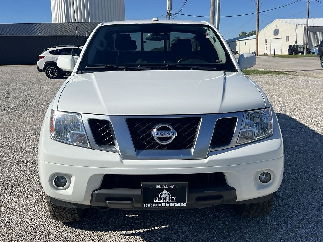 2018 Nissan Frontier PRO-4X image 1
