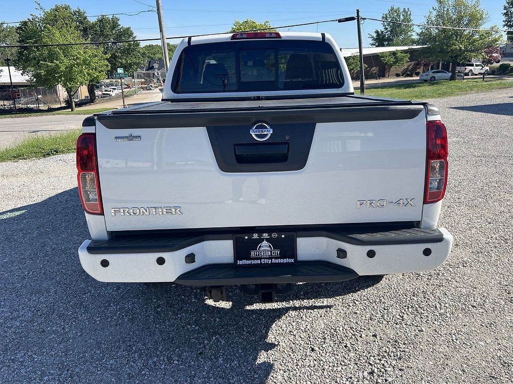 2018 Nissan Frontier PRO-4X image 5