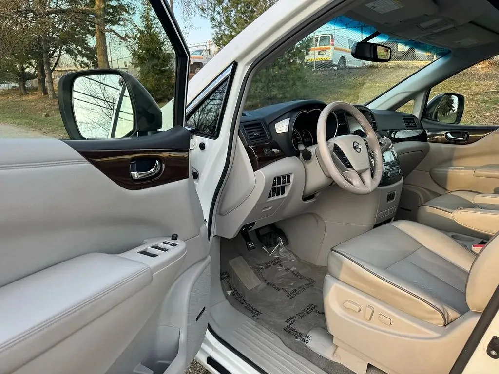 2015 Nissan Quest