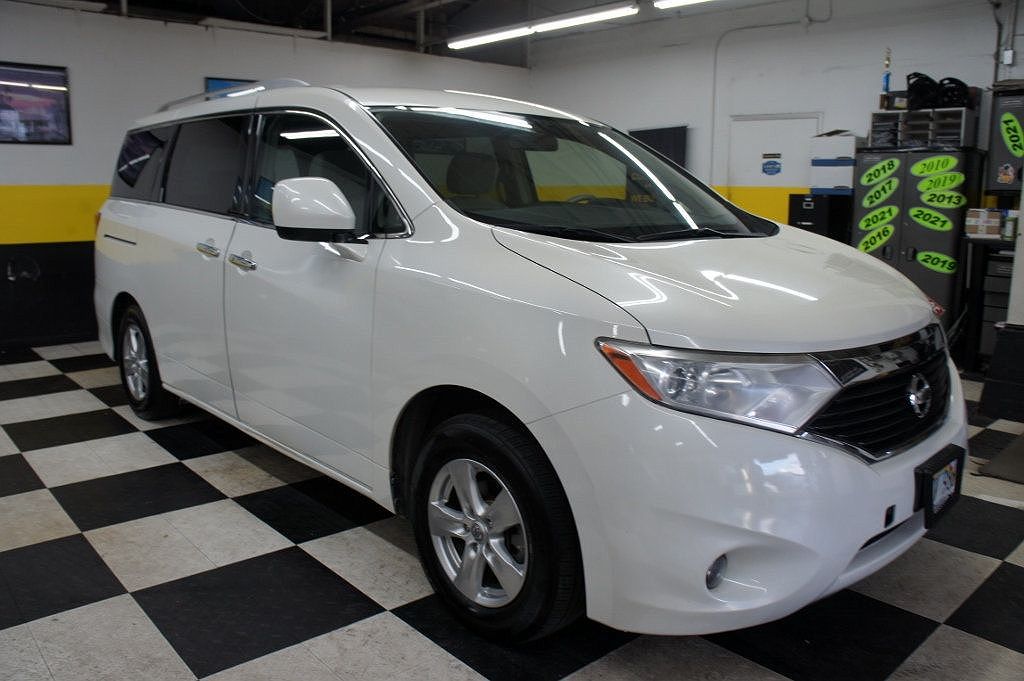 2016 Nissan Quest null image 1