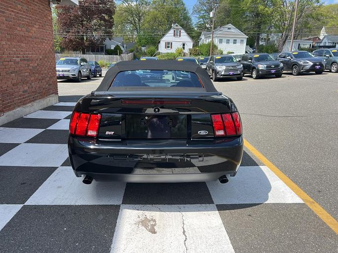 2003 Ford Mustang