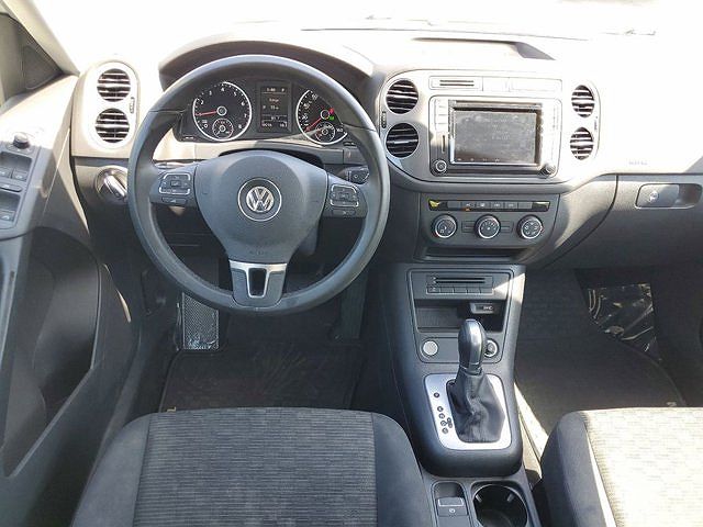 2017 Volkswagen Tiguan Limited image 1