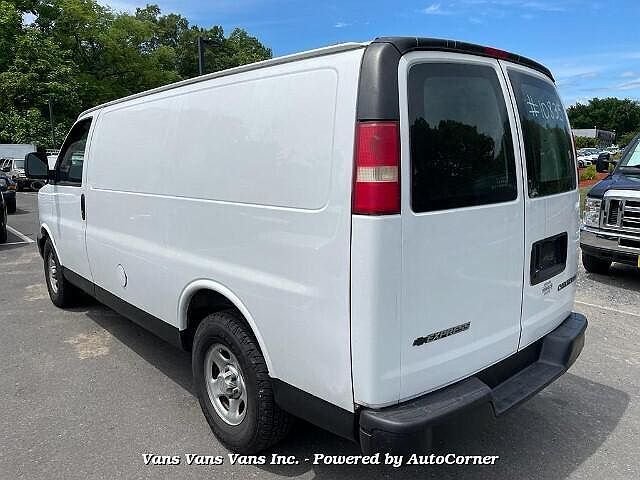 2006 Chevrolet Express 1500 image 3