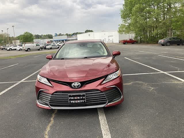 2021 Toyota Camry XLE image 5