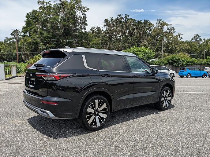 2025 Mitsubishi Outlander