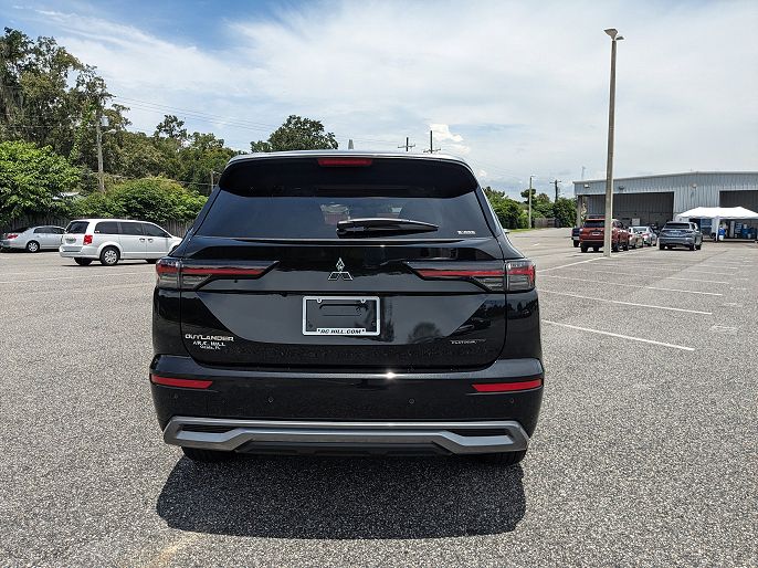 2025 Mitsubishi Outlander