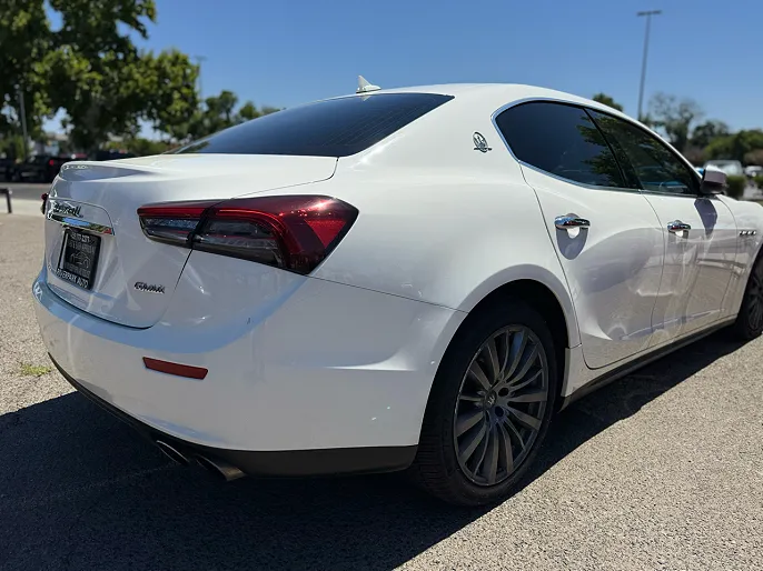 2017 Maserati Ghibli
