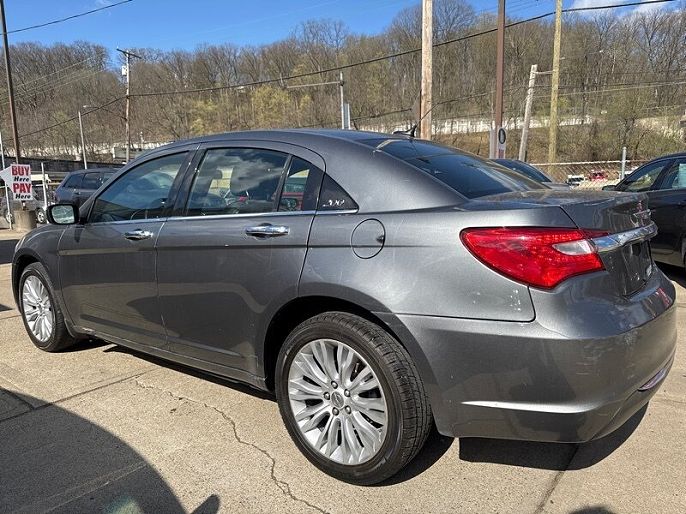 2012 Chrysler 200