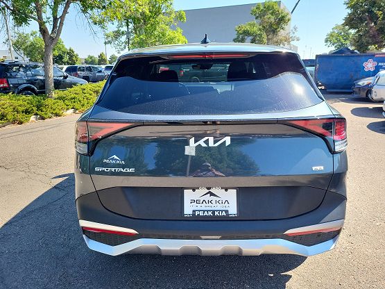 2025 Kia Sportage LX photo 2