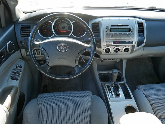 2010 Toyota Tacoma Base image 10