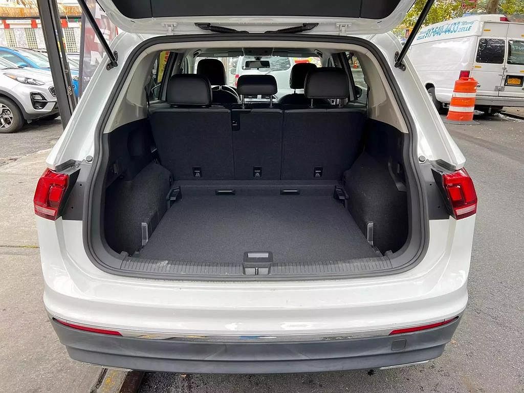 2018 Volkswagen Tiguan SE image 5