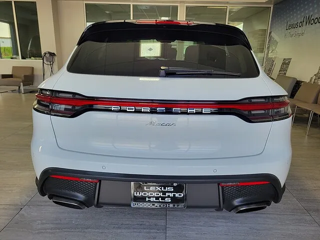 2023 Porsche Macan