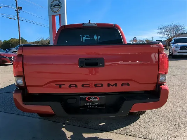 2021 Toyota Tacoma SR image 4
