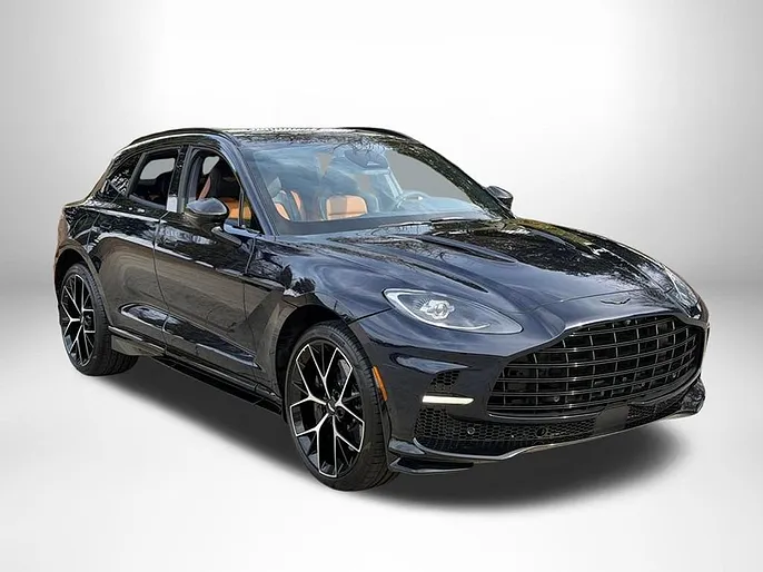 2026 Aston Martin DBX