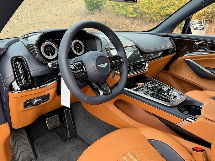 2026 Aston Martin DBX