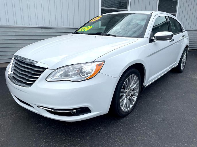 2013 Chrysler 200