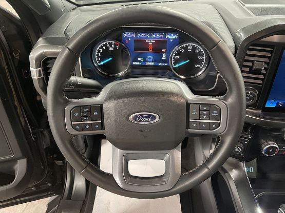 2023 Ford F-150 XLT photo 4