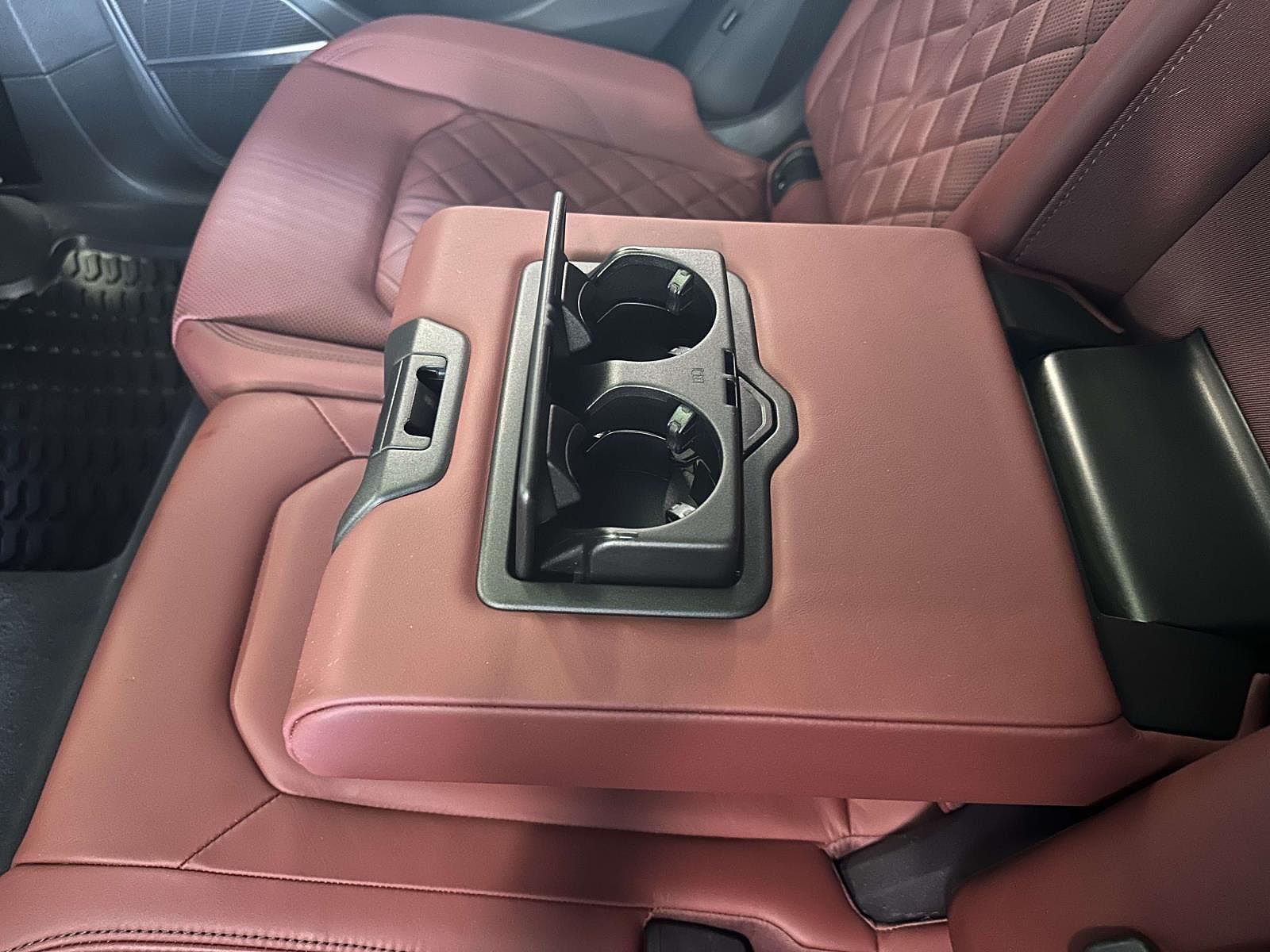 2023 Audi SQ8