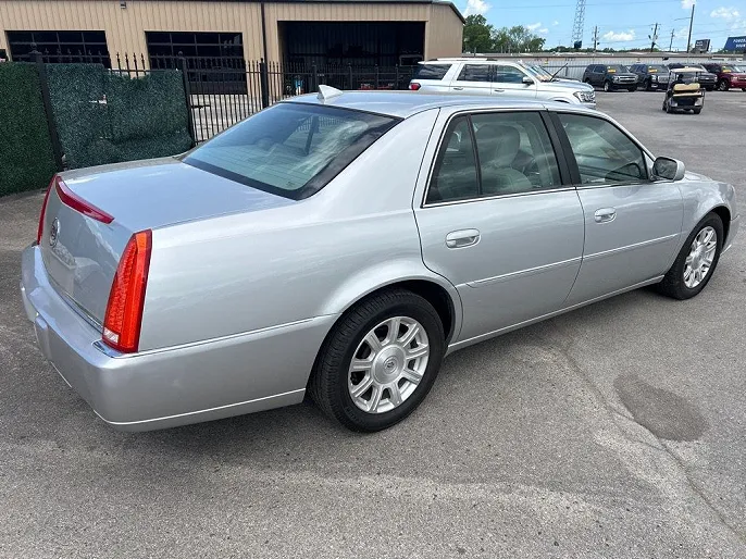 2010 Cadillac DTS