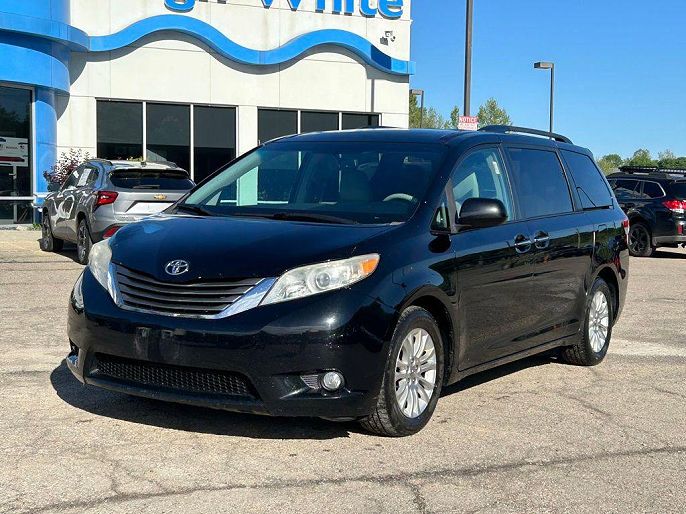 2012 Toyota Sienna