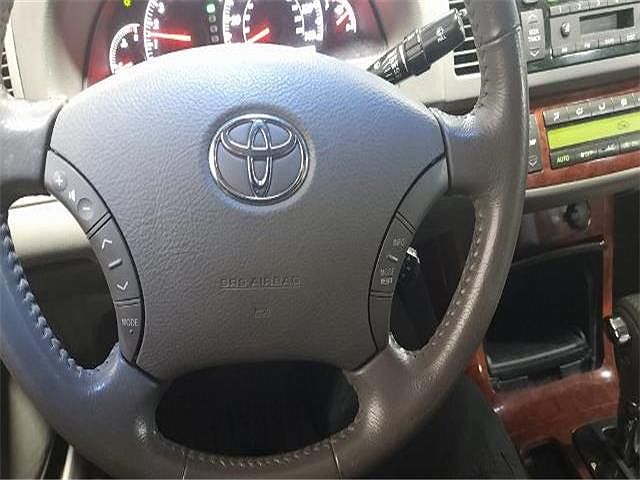 2005 Toyota Camry LE image 15