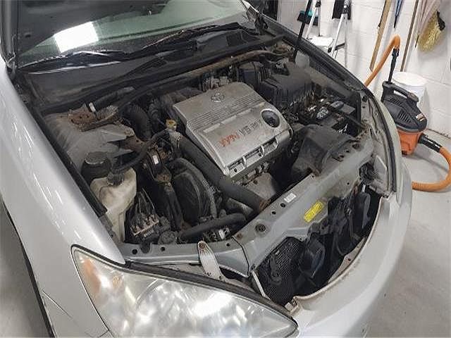 2005 Toyota Camry LE image 24