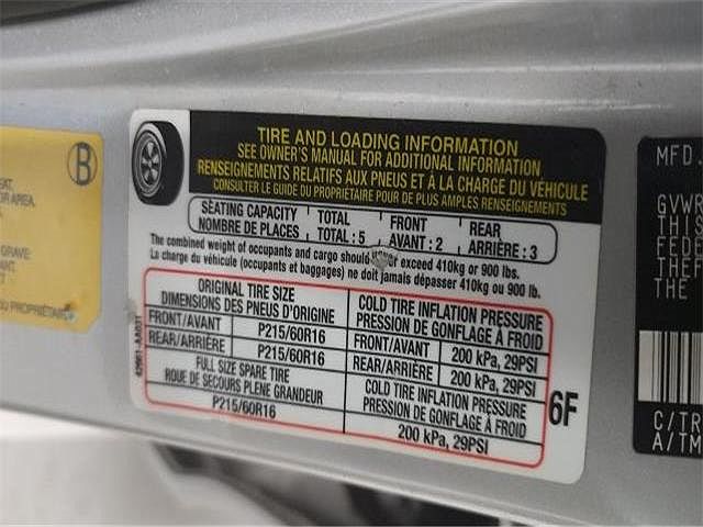 2005 Toyota Camry LE image 26