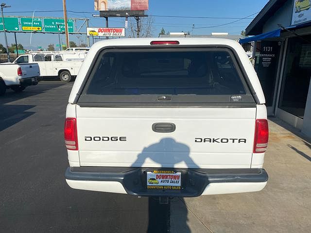 2004 Dodge Dakota Sport image 3