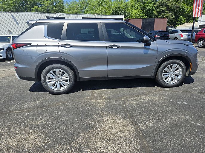 2023 Mitsubishi Outlander