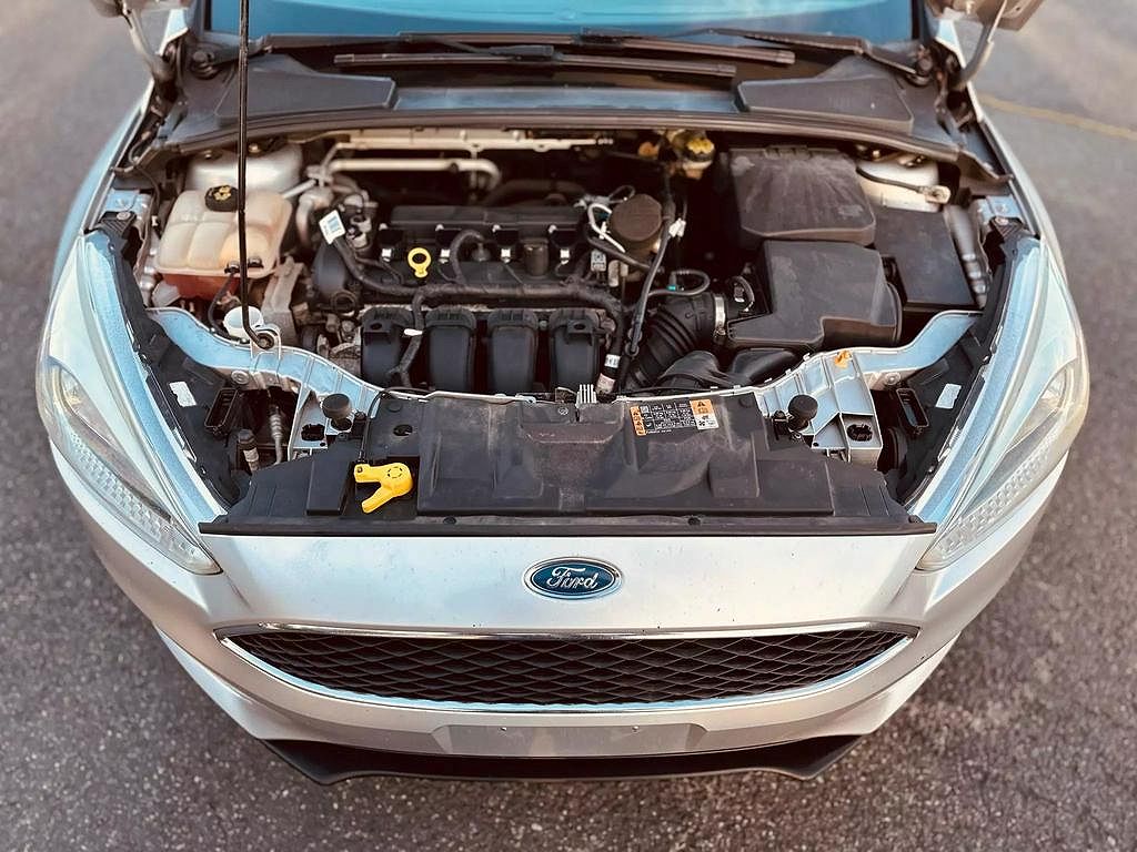 2016 Ford Focus SE image 31