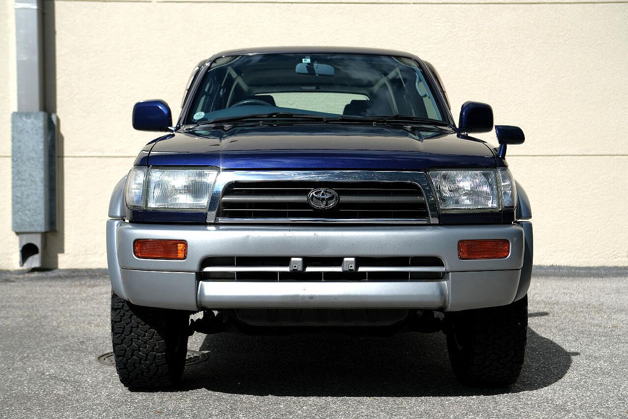 1998 Toyota 4Runner SR5 image 2