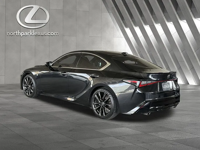 2023 Lexus IS