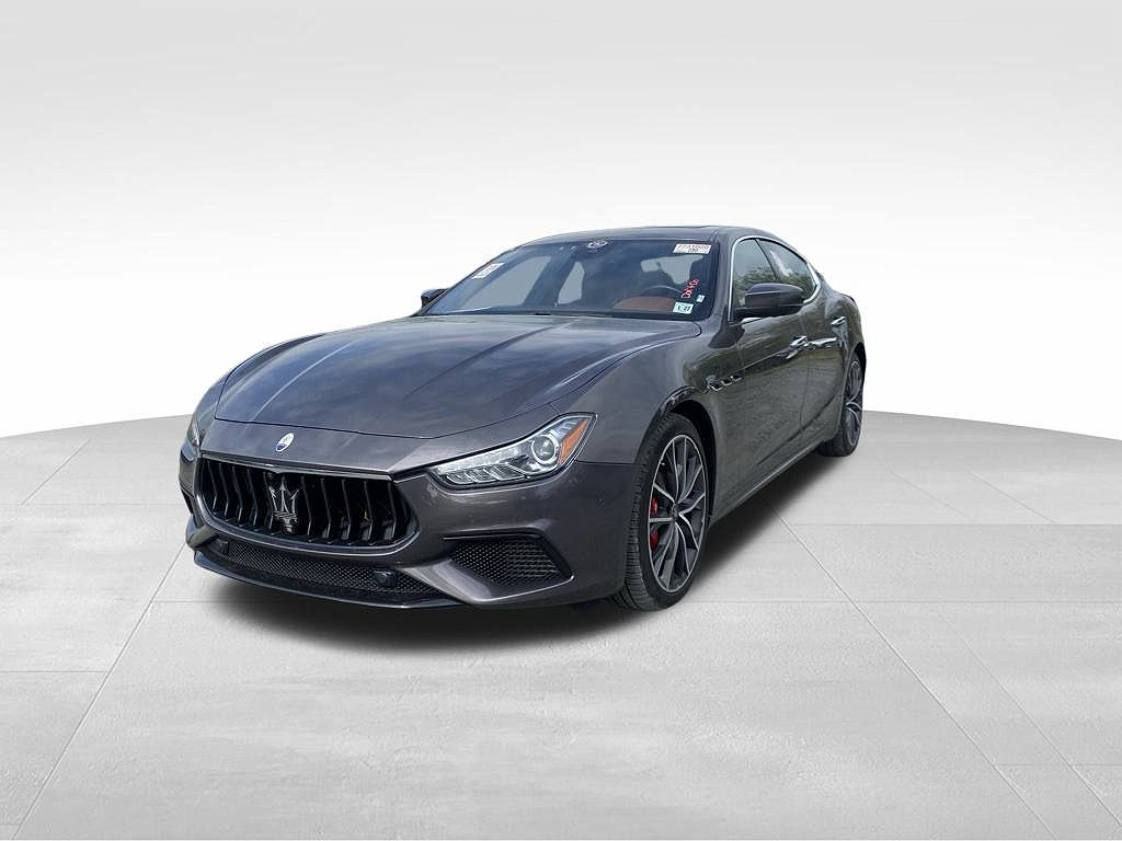 2022 Maserati Ghibli Modena Q4 image 3