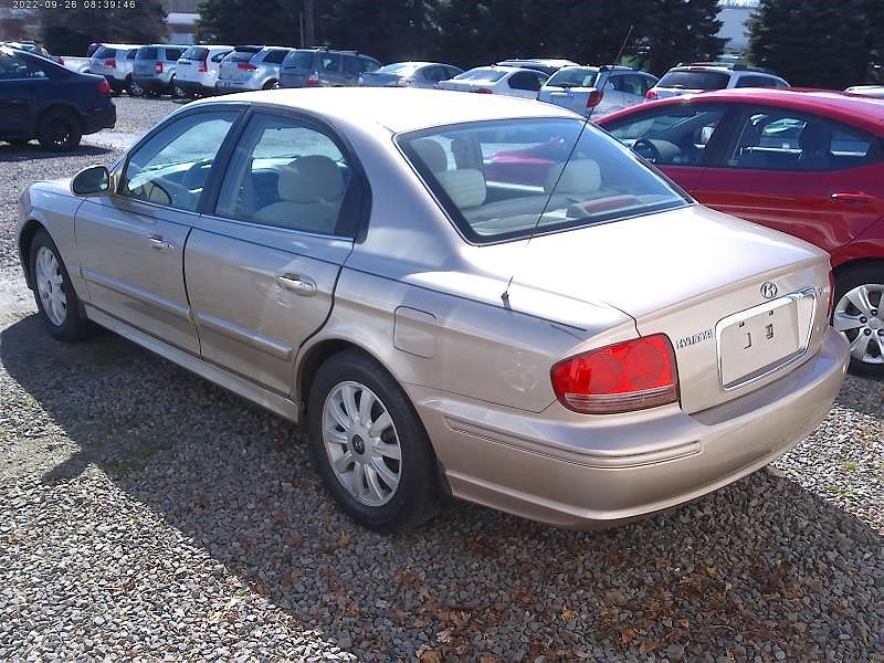 2005 Hyundai Sonata GL image 3