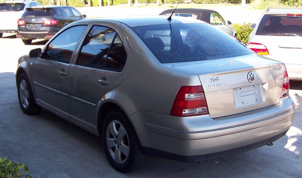 2005 Volkswagen Jetta GLS image 3
