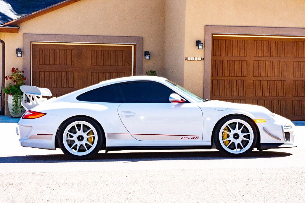 2011 Porsche 911 GT3 image 3