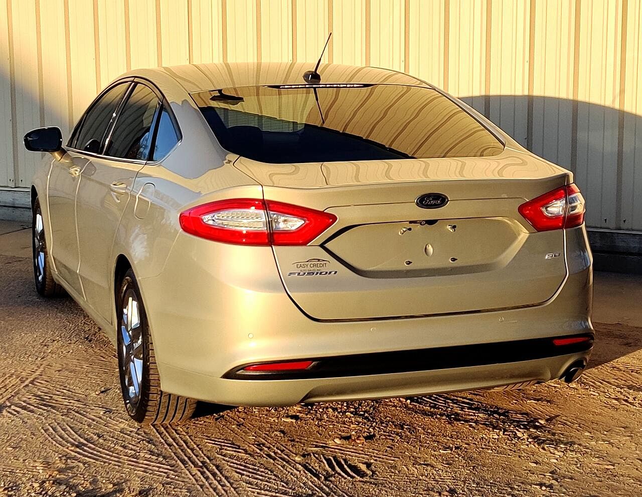 2015 Ford Fusion SE image 13