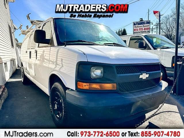 2008 Chevrolet Express 2500 image 0