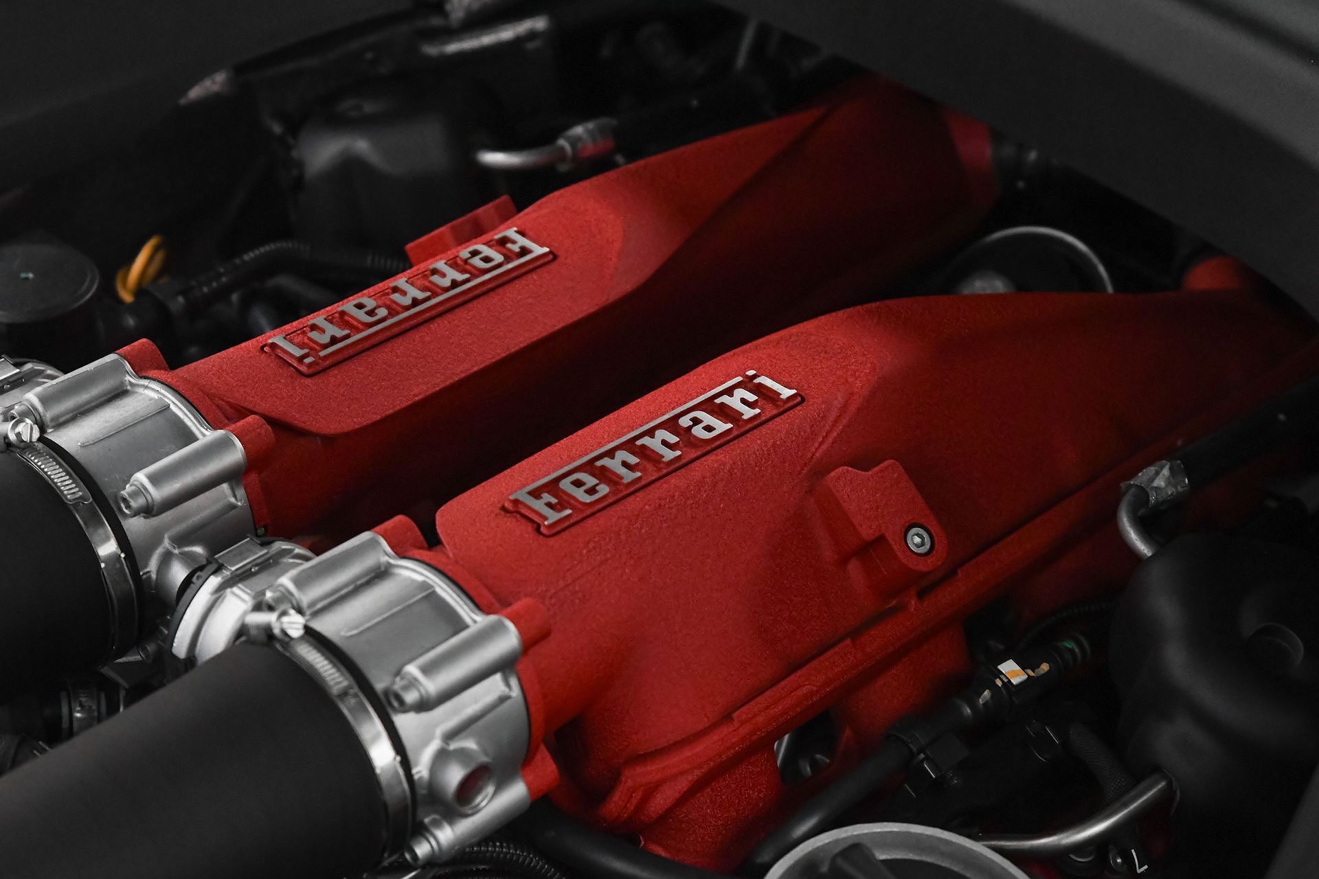 2018 Ferrari GTC4Lusso T image 32