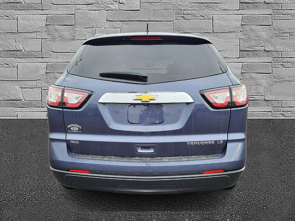 2014 Chevrolet Traverse LS image 5