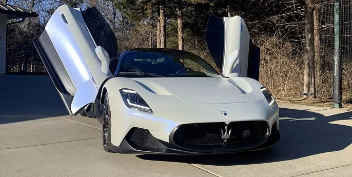 2022 Maserati MC20