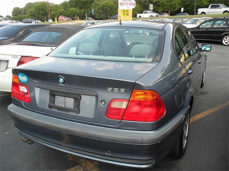 2000 BMW 3 Series 323i image 4