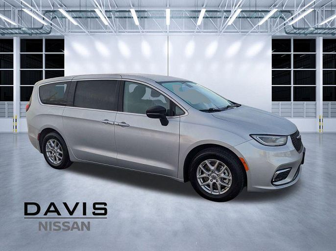 2024 Chrysler Pacifica