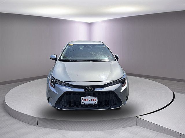 2021 Toyota Corolla LE image 4
