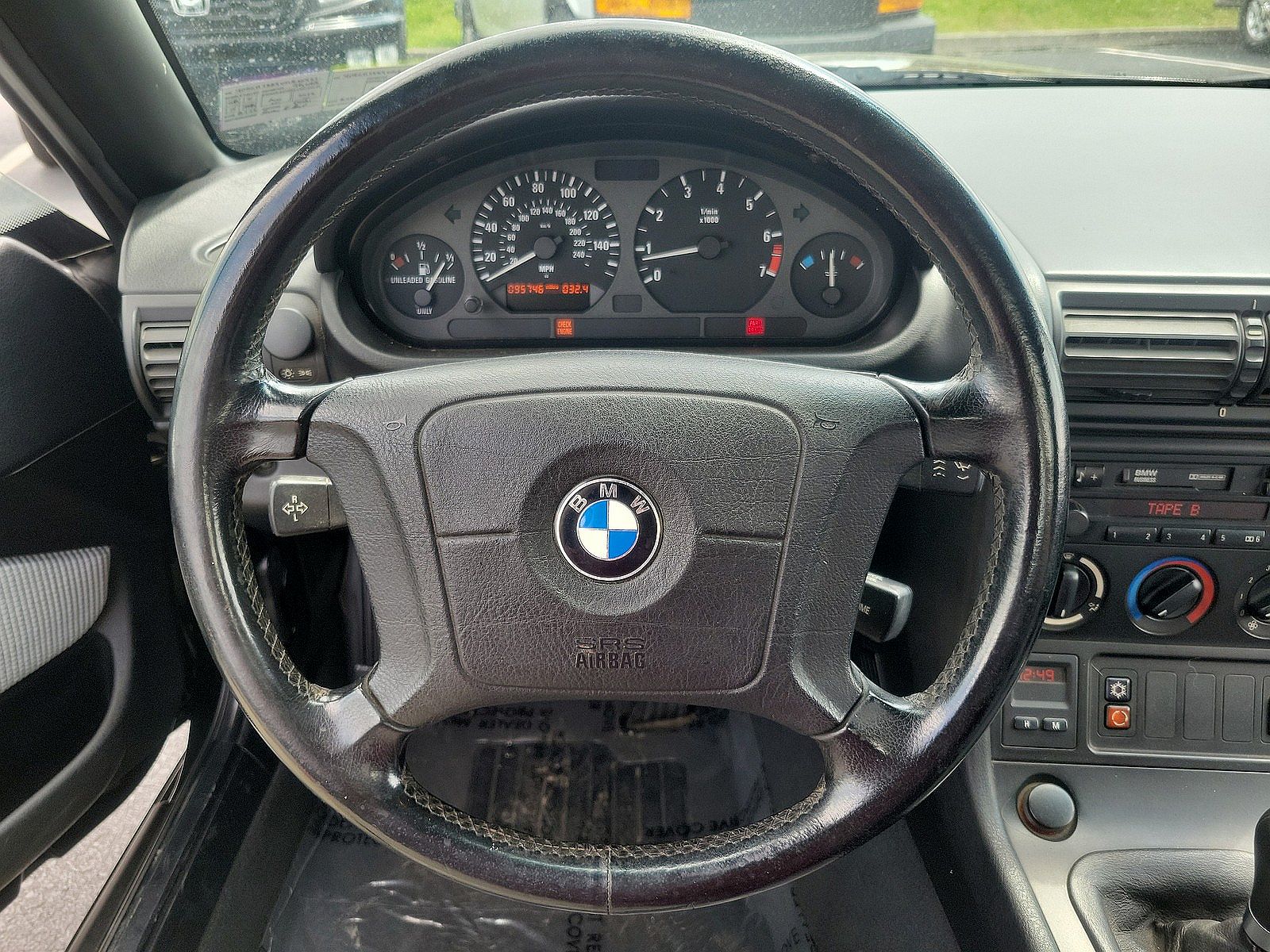 1998 BMW Z3 1.9 image 12