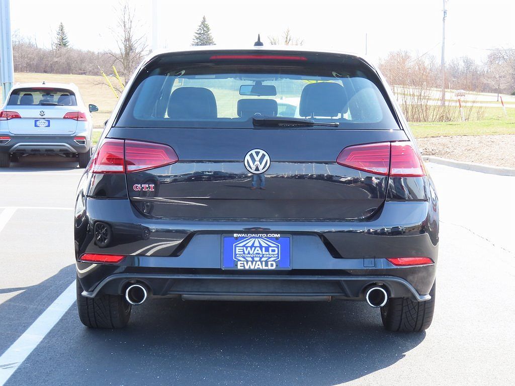 2019 Volkswagen Golf S image 13