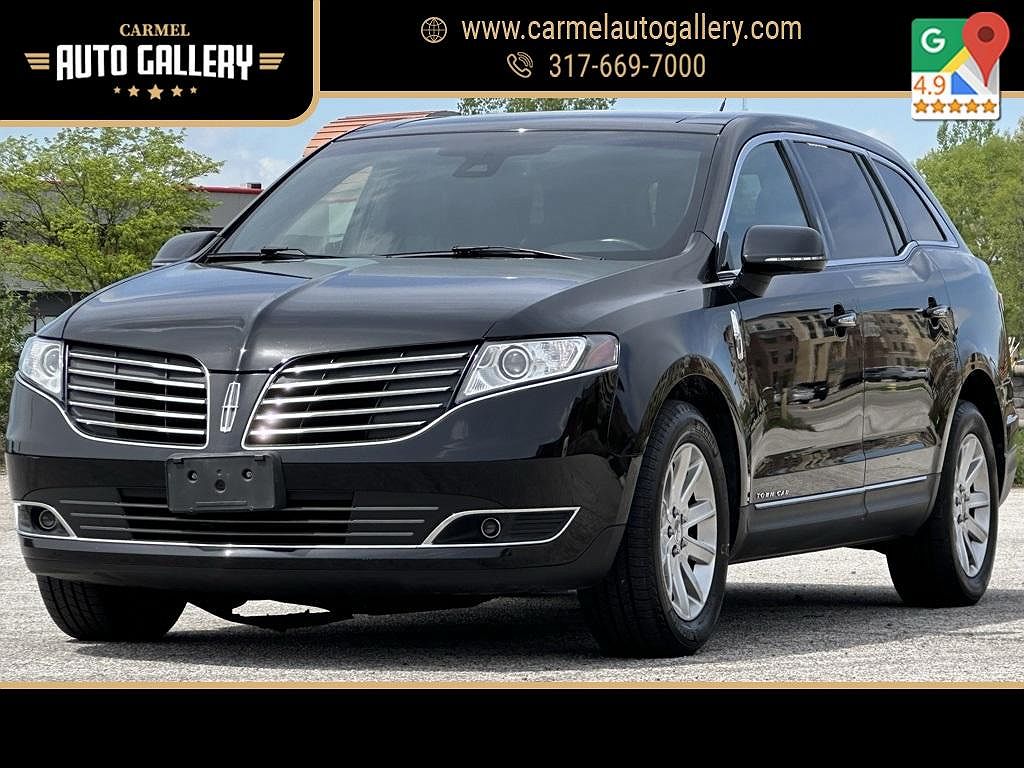 2018 Lincoln MKT Livery image 0