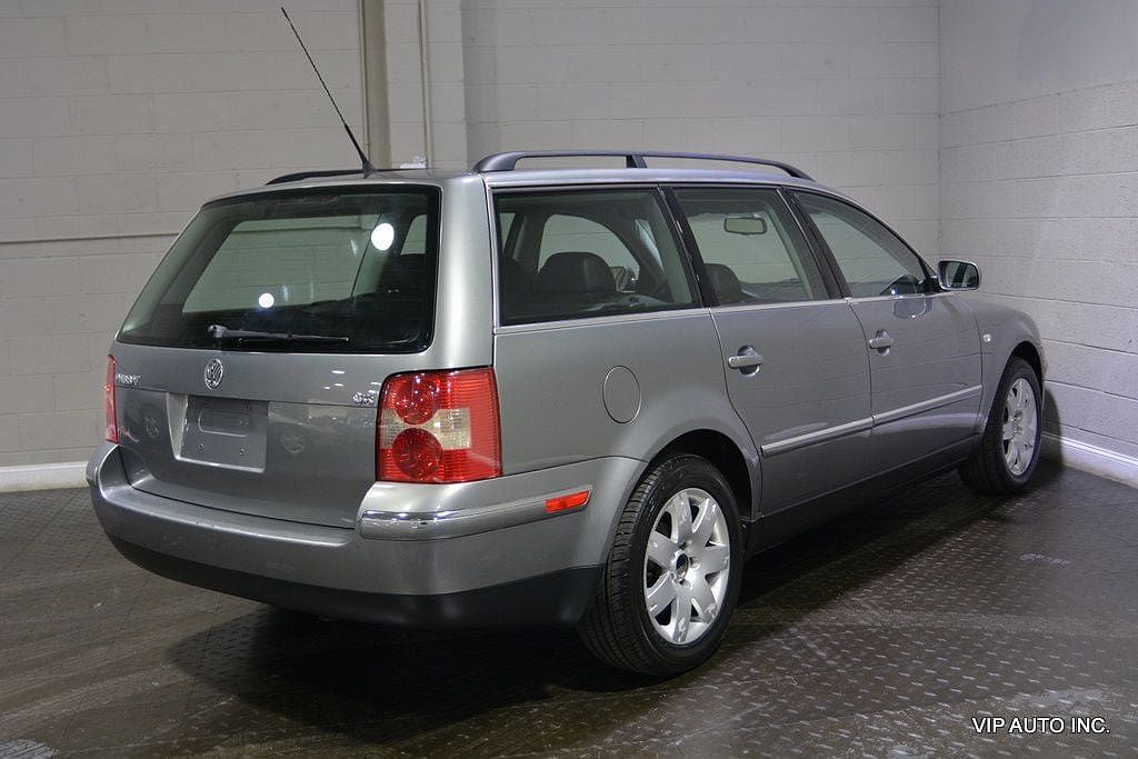 2003 Volkswagen Passat GLX image 28